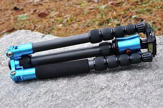 如何选择三脚架关键看你想拍啥,手机拍视频三脚架推荐