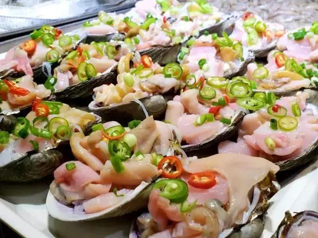 你与美食之间只有一堵墙的距离,你与海鲜的距离只差一个早市