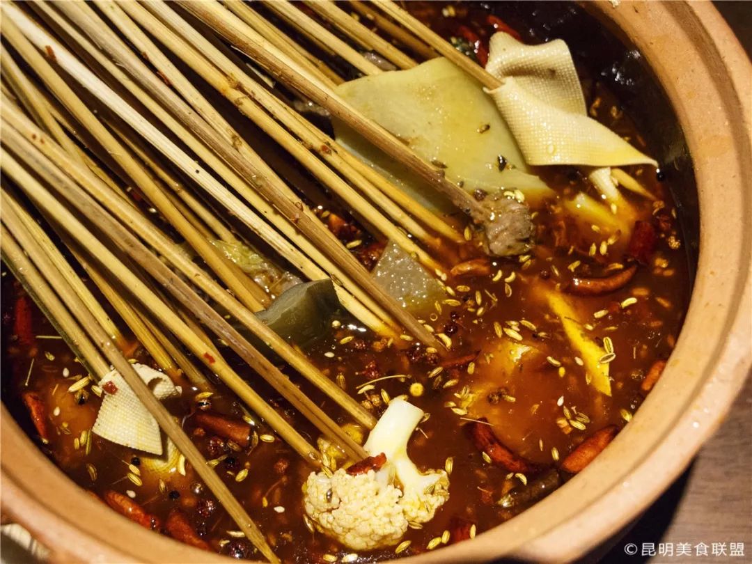 昆明姑娘最喜欢的日式小屋,一次性撸200串、喝10公斤都不嫌多