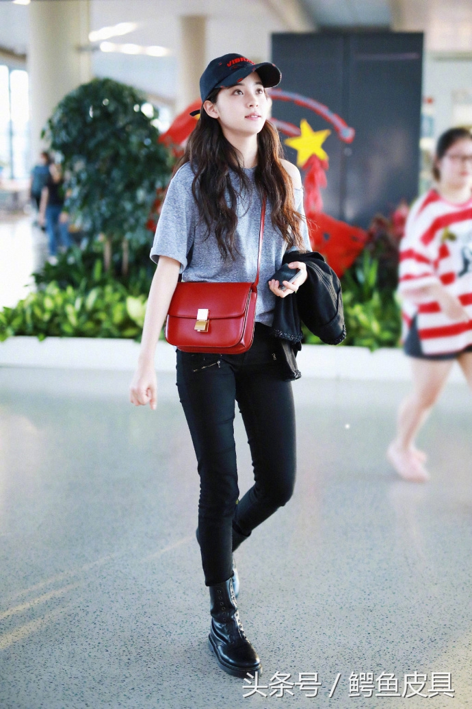 秋冬手袋流行元素,热门手袋款式