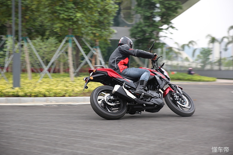 豪爵dr160过弯,豪爵dr160长距离测试