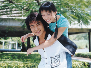 水晶之恋薰衣草绝色双娇小鱼儿与花无缺里的女神，现在谁还记得？