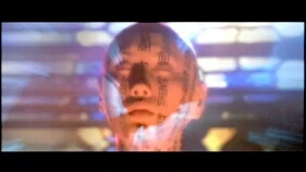 这位导演在当时名气很大！你指定看过他的电影，但你不知道他是谁