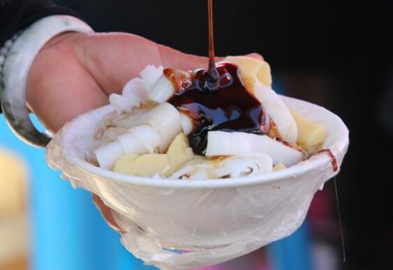 做豌豆凉粉是淀粉还是豌豆粉,豌豆粉与豌豆淀粉做凉粉哪个更好