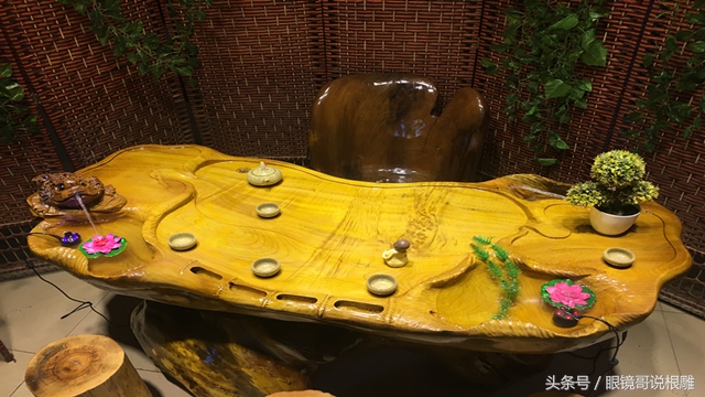 根雕再次创造了一种不一样的艺术,千年根雕文化匠人的精神