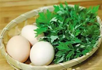 用酒煮鸡蛋有什么功效,米酒鸡蛋祛湿寒