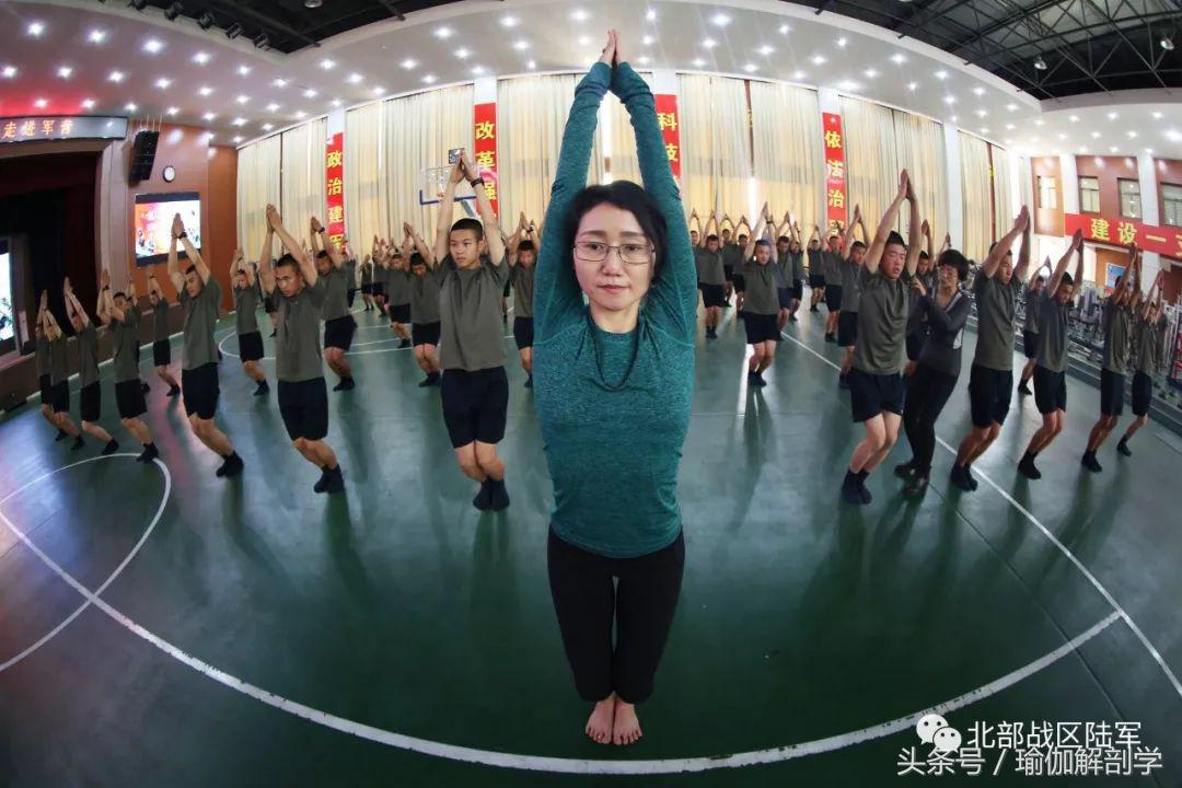 医生说练瑜伽害处大,无数中国女人正在被瑜伽毁掉身体