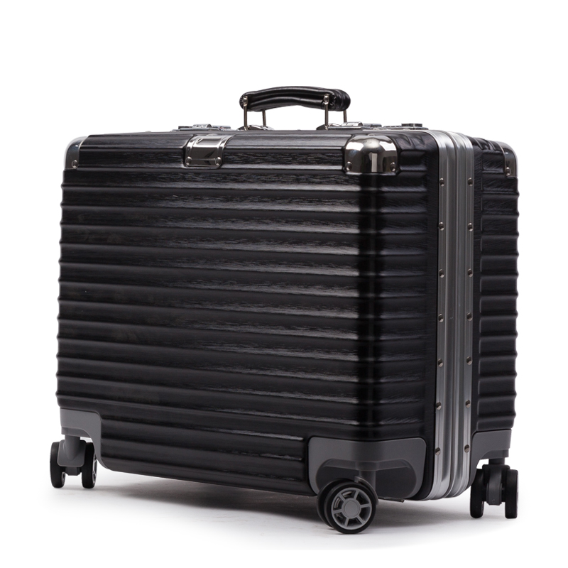 品牌旅行箱排行榜前十名,挑来挑去还是选择凯迪拉克xt5