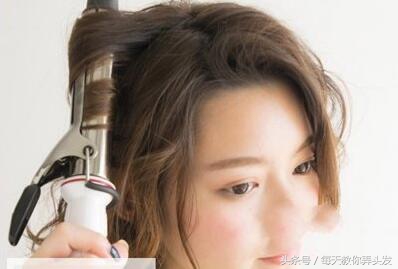 一个歪辫子的编发教程,俏皮辫子的编发教程