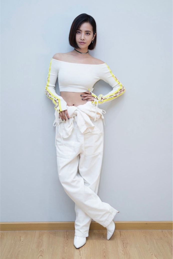 明星都在穿的平价衣服,明星都在穿的时髦款