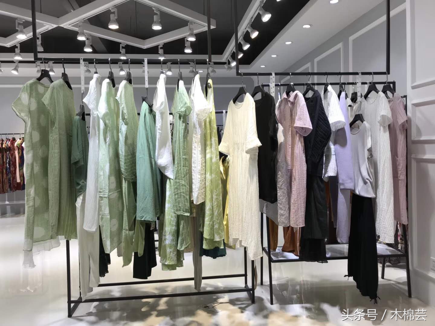 为什么会有那么多的品牌折扣衣服,品牌女装为什么要剪标
