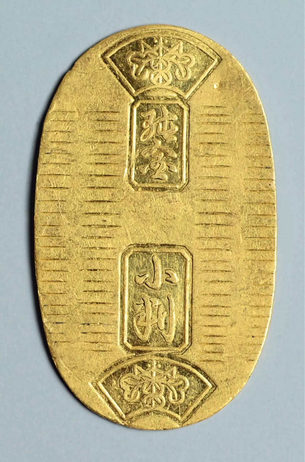 招财猫还有公母之分,招财猫分公母吗有什么寓意