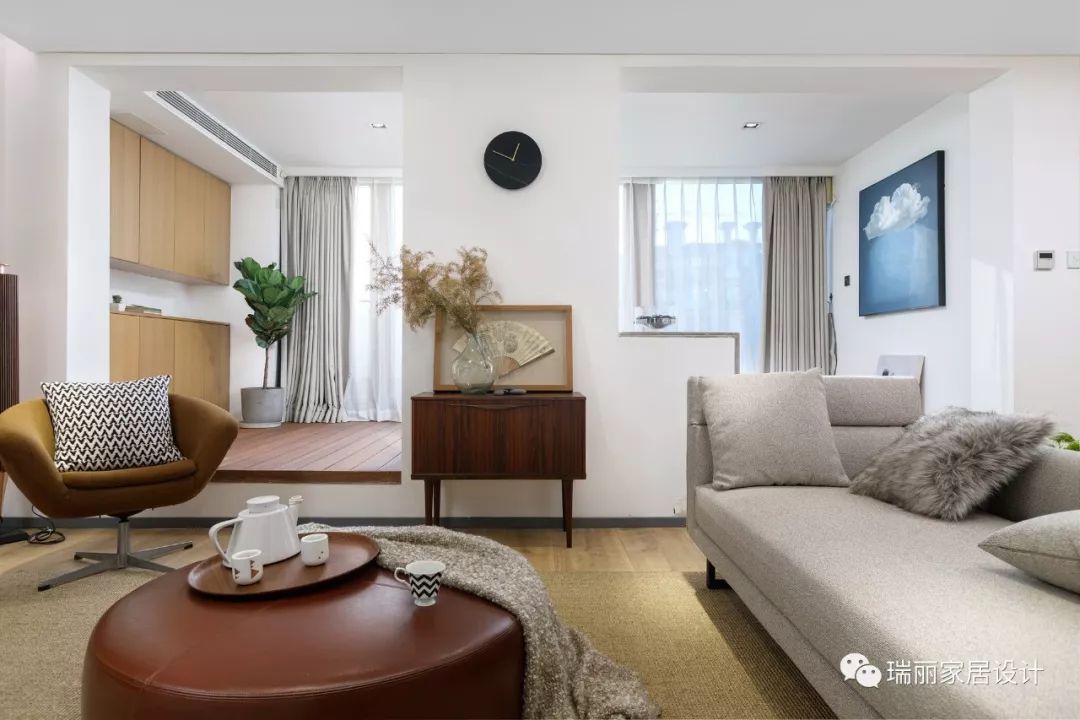 阳光充足胜过一切过去的诗句,适合阳光明媚的早晨诗