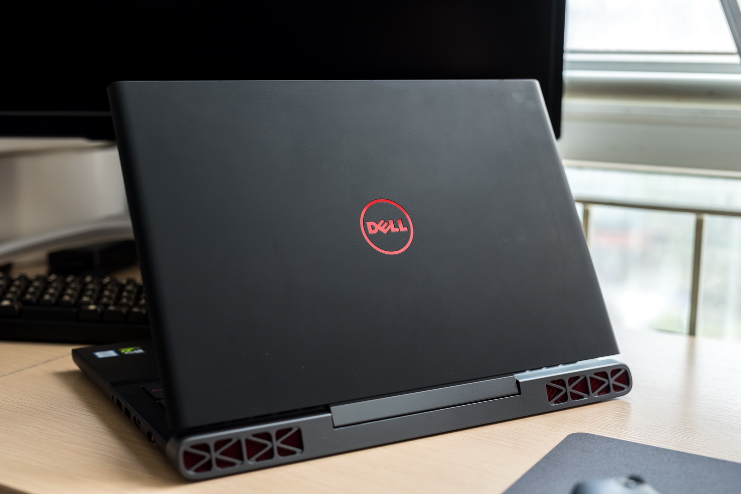 曾经万元I7游戏本降价后要不要买Dell灵越游匣Master7000评测