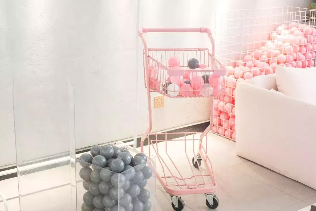 沿江大道惊现梦幻白房子,来的人都想和老板做朋友!