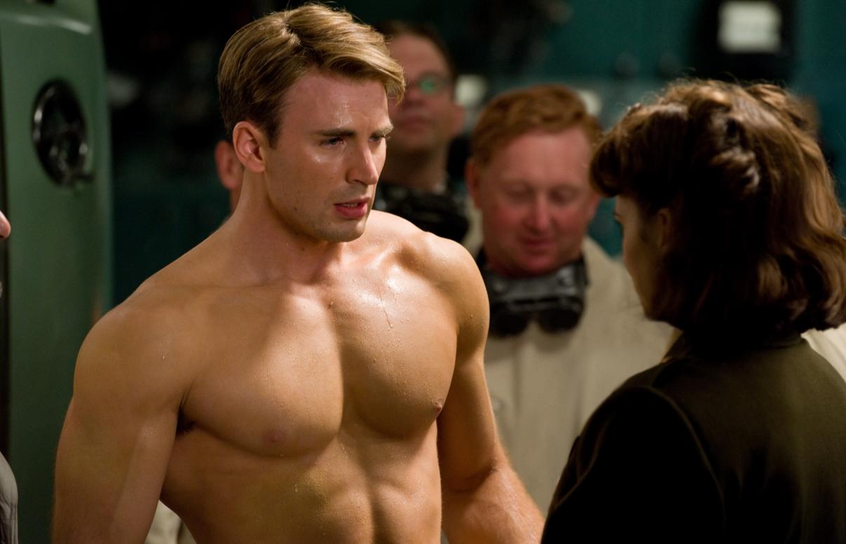 美国队长饰演者克里斯·埃文斯,克里斯埃文斯主演的美国队长