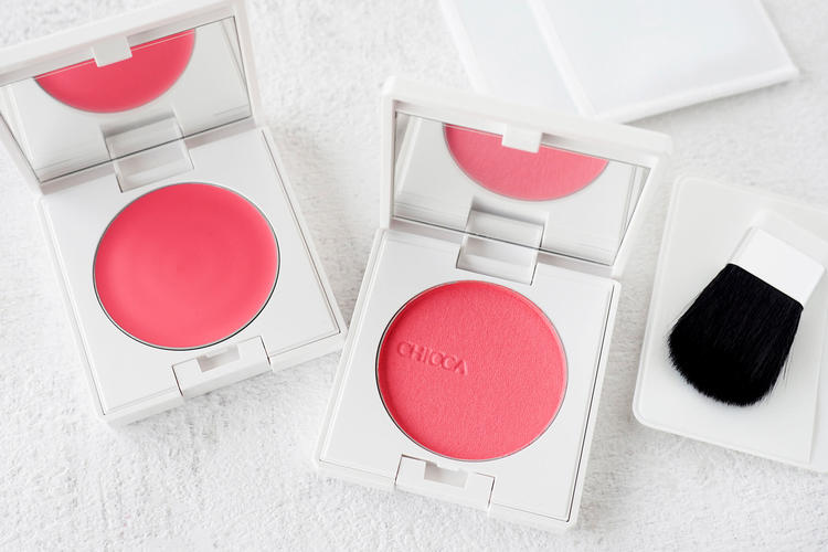 彩妆夏季限定腮红色号搭配图片,小长假美妆出行