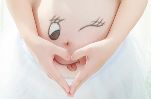 孕12周胎盘低置有宫腔积液怎么办,12周孕妇b超显示胎盘低置有危险吗