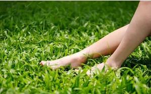 灰指甲患者自述,医生治疗灰指甲的故事