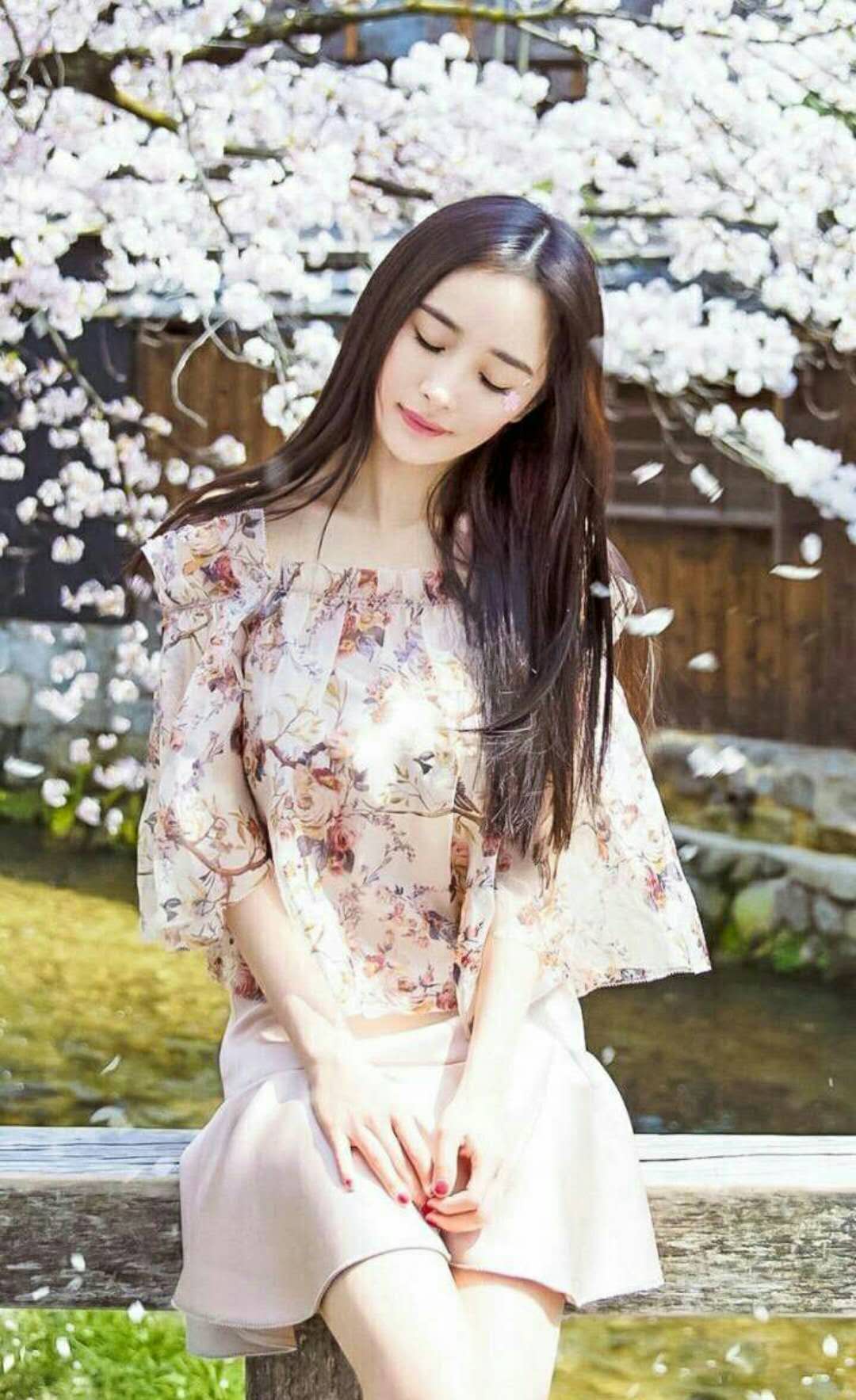 想当演员第一步要做什么,如何打好当演员的基础