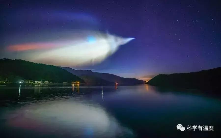 青岛夜空出现“巨型手电筒”？中科院权威回应：说的不对！