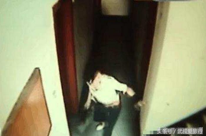 隔壁老王与情人约会被割*体下**：她怕失去我这样的好男人