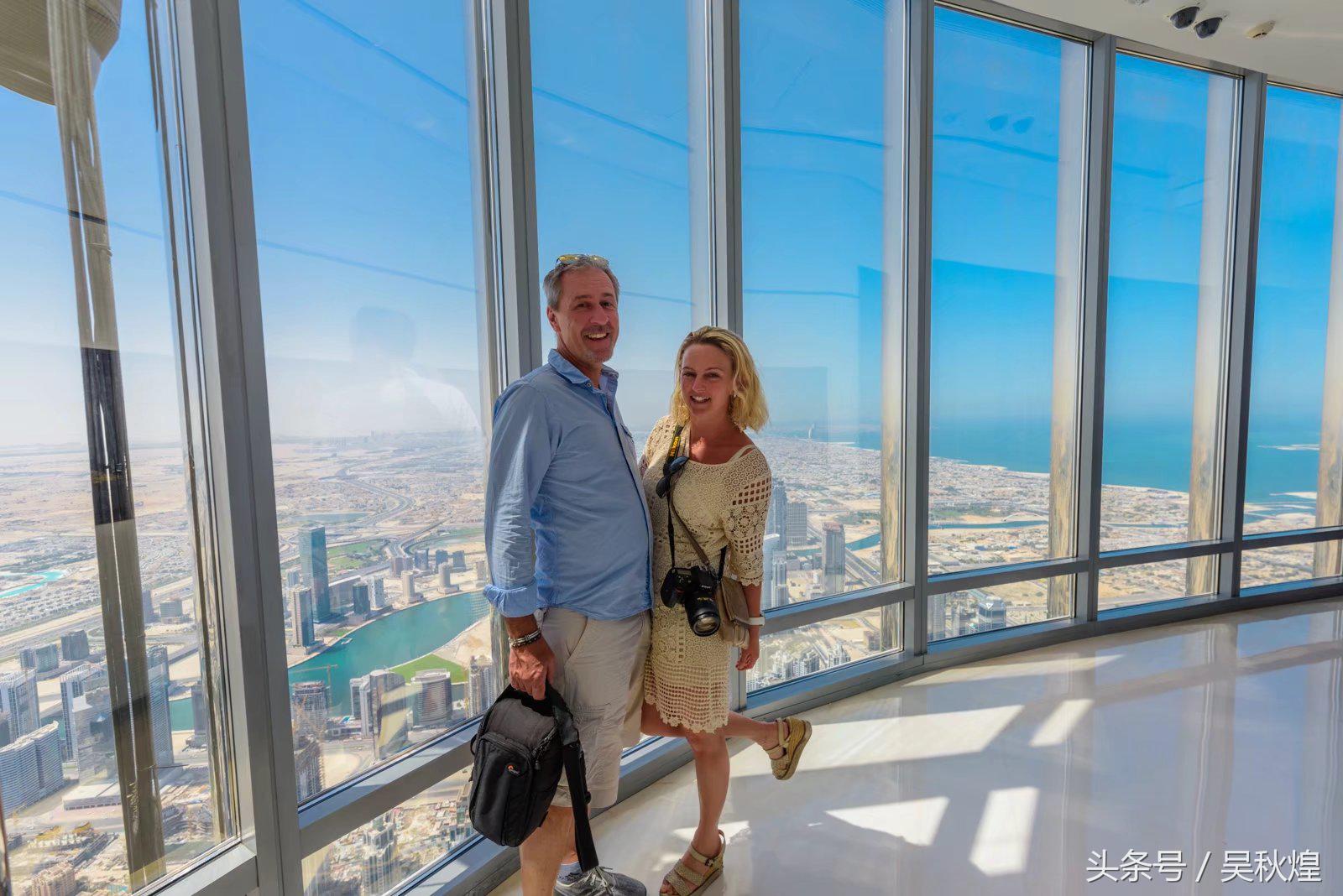 828米迪拜哈利法塔,迪拜哈利法塔828米夜景