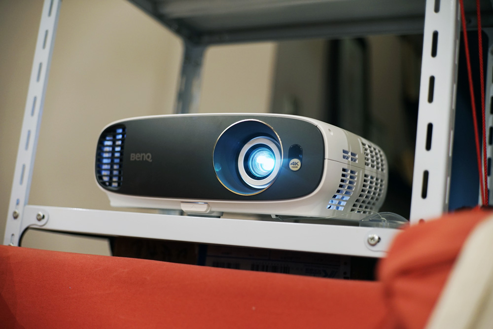 明基4k8917家用投影机试用！一万出头的4K家庭影院高性价比之选