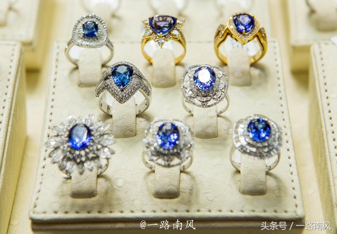 迪拜最有特色的购物中心,迪拜四大购物天地