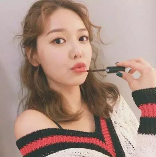 韩国女生美妆用品,韩国爱豆美妆