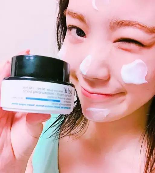 韩国女生美妆用品,韩国爱豆美妆