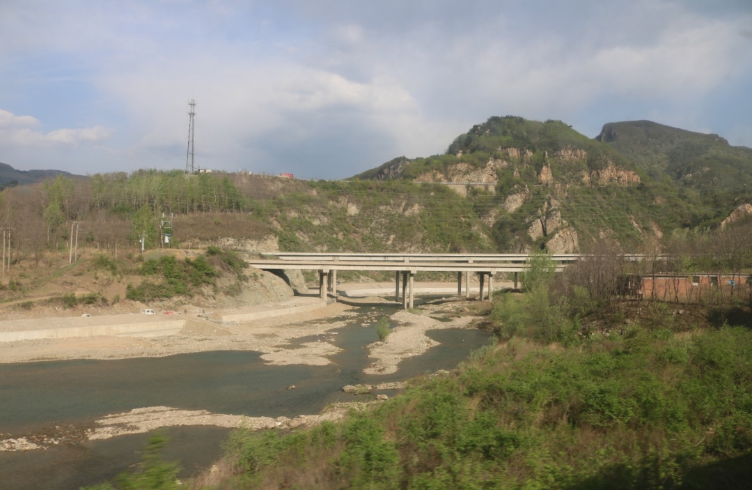 沈丹高铁提速,沈丹线普速列车通过明洞
