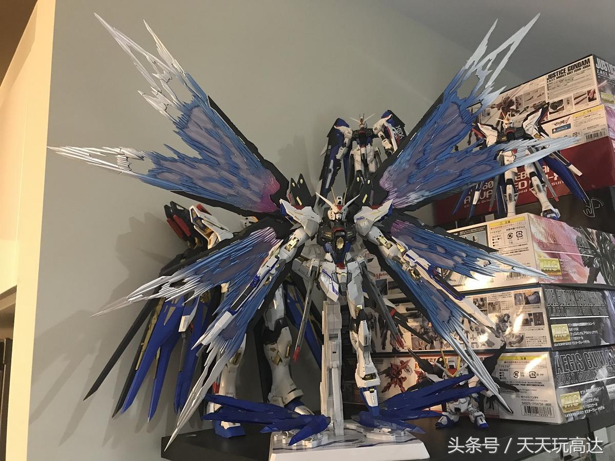 鍘熻壊鐗堝啣鐣屼笁宸ㄥご,鍐ョ晫涓夊法澶寸孩椋為緳