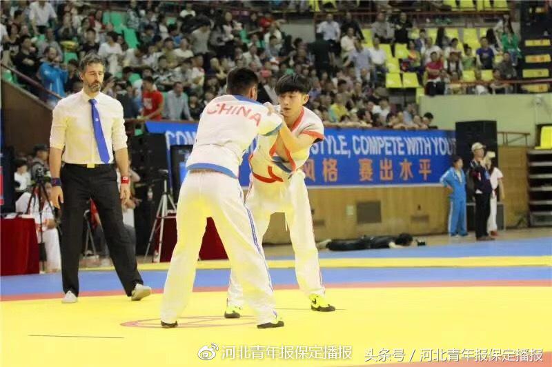 保定三个年轻小伙子,全国摔跤第一人