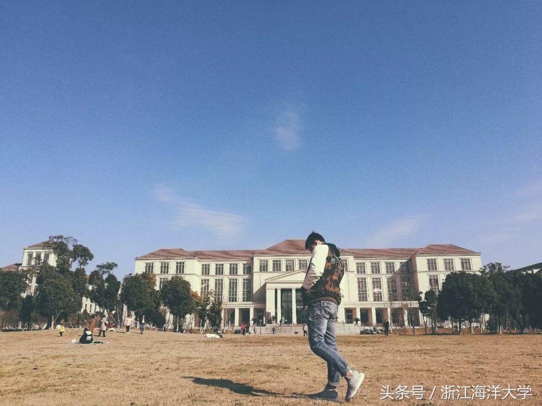 瀛︽福閫嗚娴欏ぇ鐢风敓鍙戣〃25绡噑ci,鎷夸簡鍏ㄥ浗澶у鐢熻嫳璇珵璧涗竴绛夊