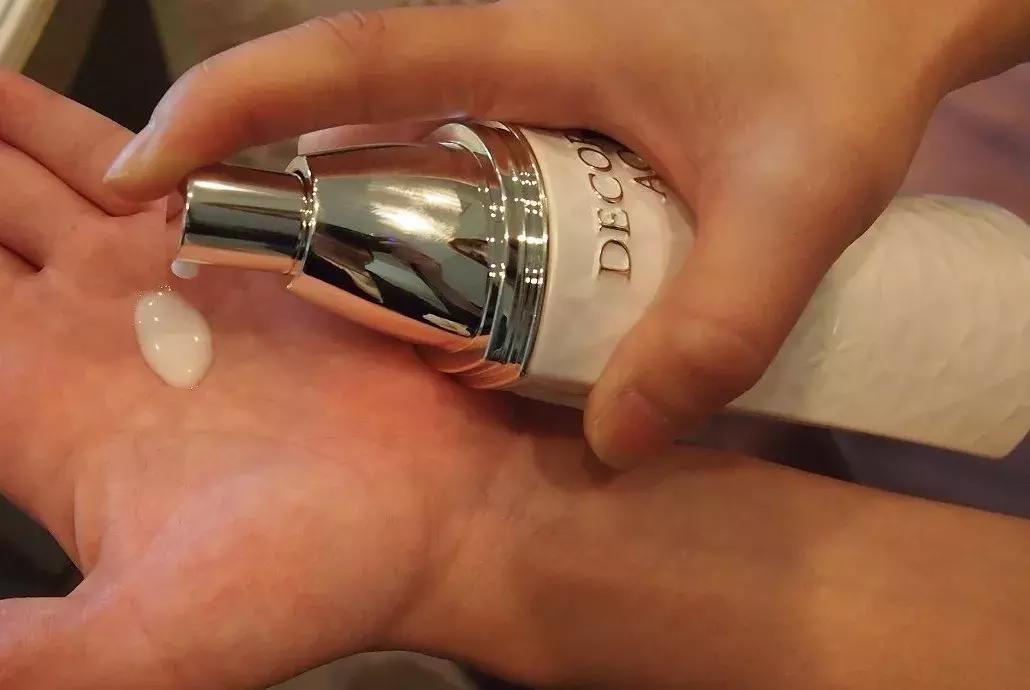 黛珂牛油果乳液日本专柜实测,黛珂牛油果乳液日本专柜价格