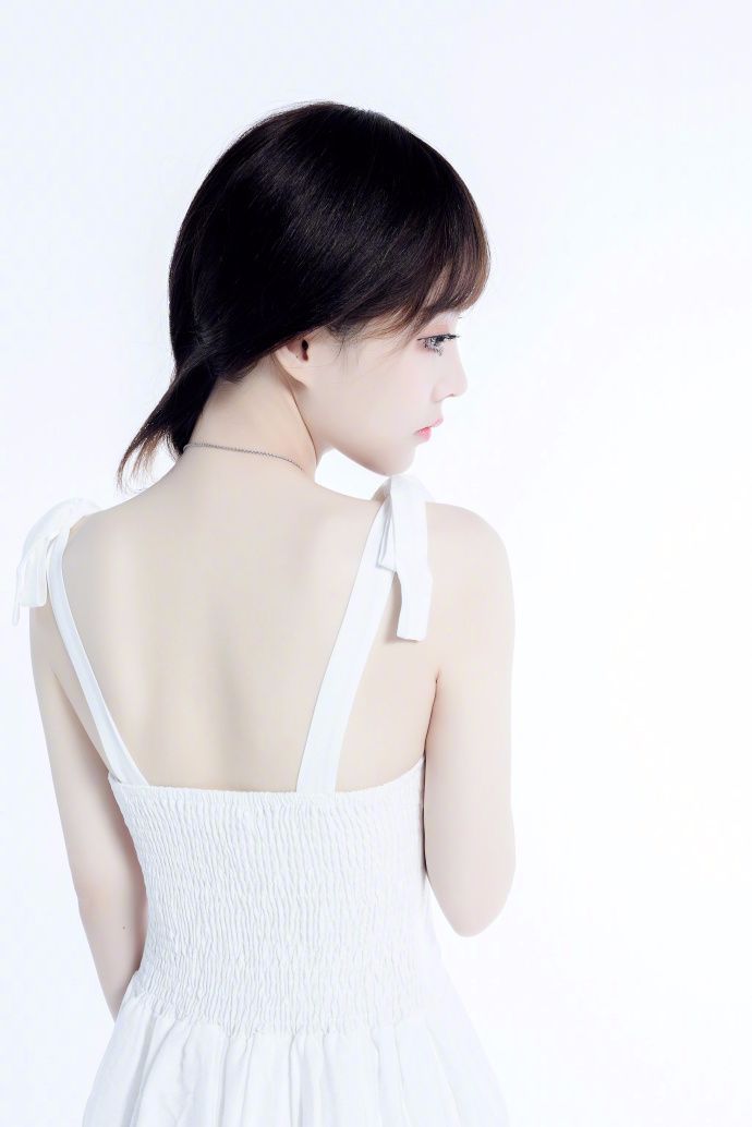 冯提莫美照,斗鱼一姐冯提莫照片