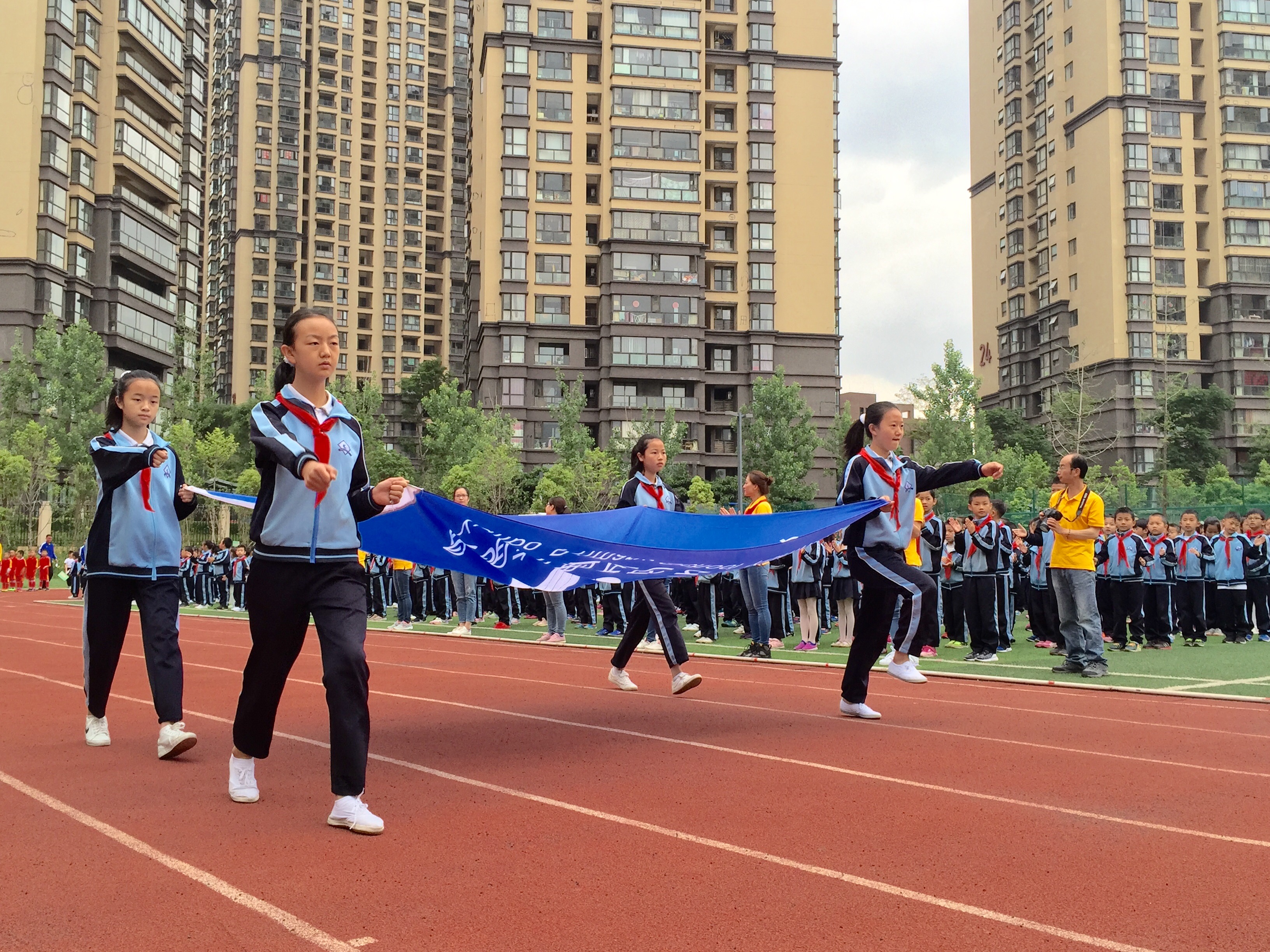 云波小学足球俱乐部,云波小学篮球