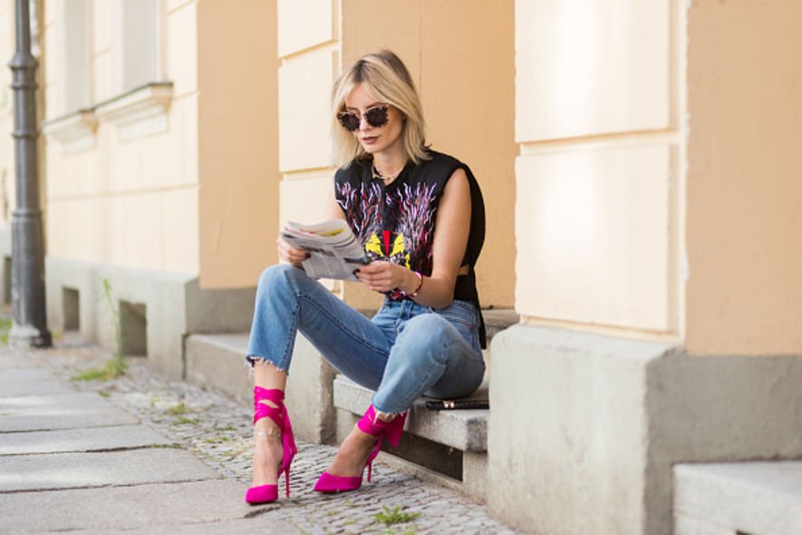 如何正确穿高跟鞋才不会累脚,穿高跟鞋的十大诀窍