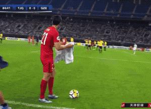 权健抢毛巾,抢毛巾大战