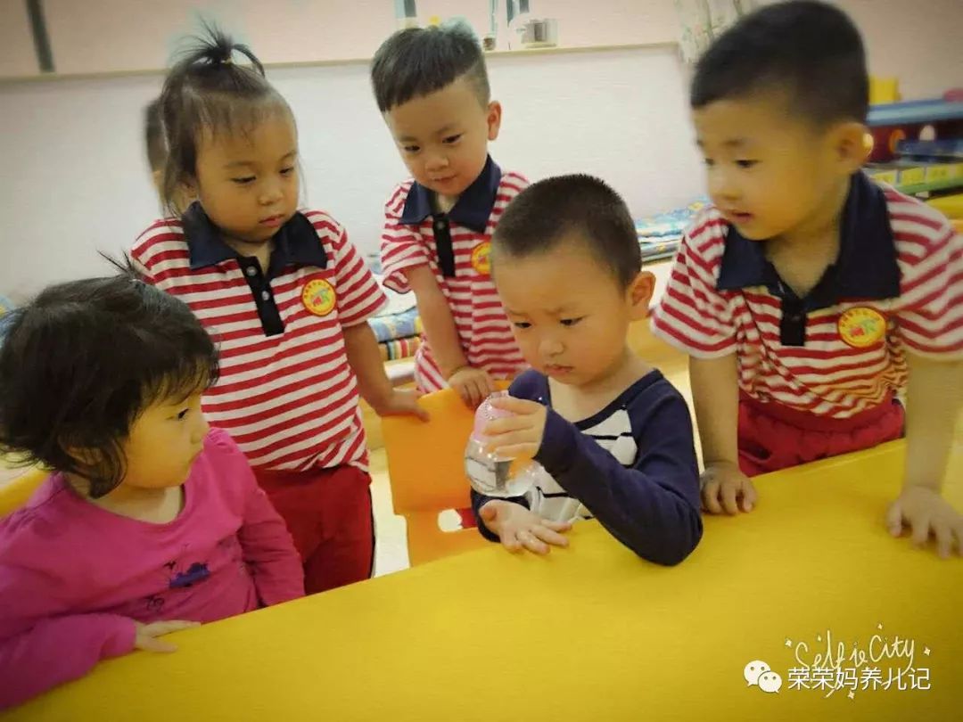 孩子挨打后妈妈怎么办,宝宝挨打妈妈该怎么养他