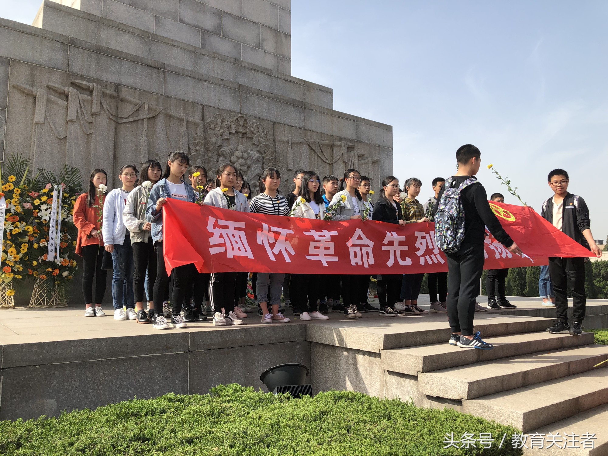 鍦ㄨ拷姹傚崜瓒婁腑璧板悜骞冲嚒鑰岄潪骞冲焊,鍦ㄨ拷姹傚崜瓒婁腑璧板悜骞冲嚒