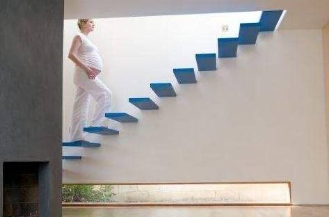 七八斤的宝宝是怎么顺产出来的,7斤多的胎儿怎么顺产