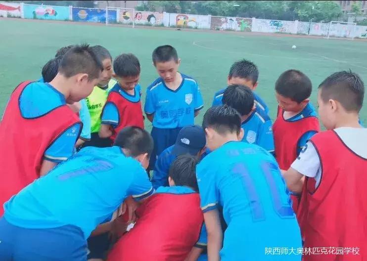 足球校园联赛全场比赛,校园足球比赛高燃时刻