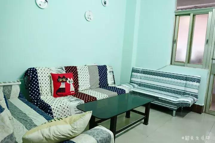 喂！妖妖灵吗？韶关这条巷子内有人聚众吸猫！已经有人沦陷了……