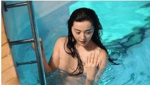 柳岩现在的身材vs以前的身材,41岁柳岩晒照大秀身材