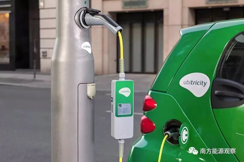 eo图赏|路灯一秒变充电桩,妈妈再也不怕我的电动车没电了