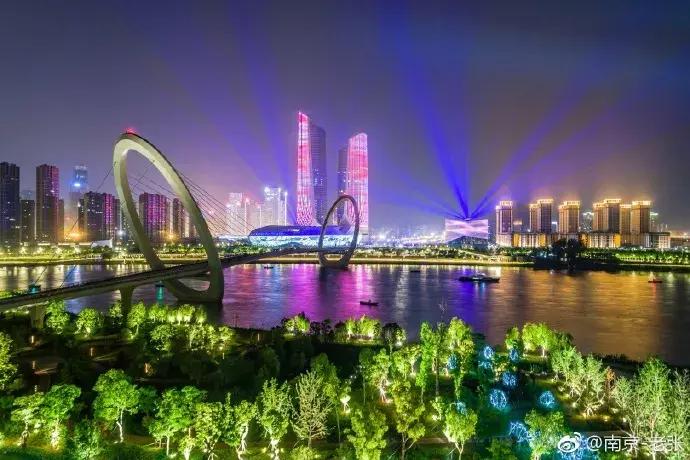 涓嶈缇℃厱鍑哄幓鏃呮父鐨勪汉,涓嶈缇℃厱鍑哄浗鏃呮父