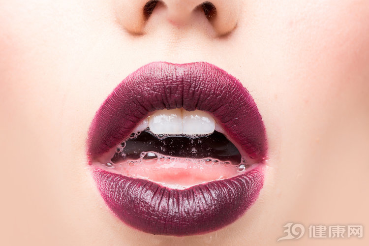 吃饭咬舌头了怎样可以缓解,咬舌头有齿痕怎么回事
