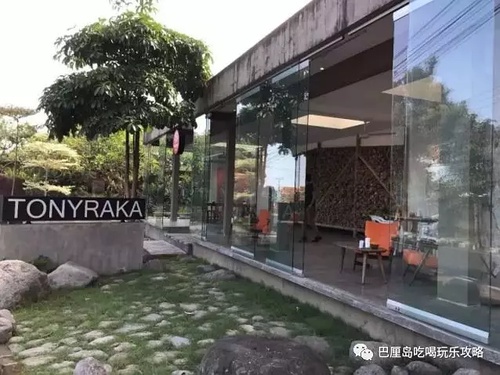 除了烤猪脏鸭餐，巴厘岛哪里还有其它美食？